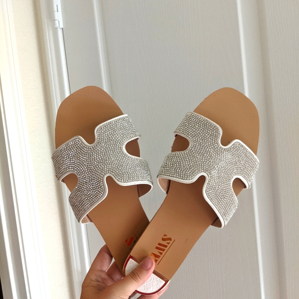 NWOT slip on rhinestone sandals 7.5
